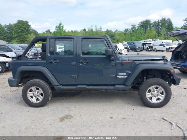 1C4BJWDG1HL558255 Jeep Wrangler Unlimited Sport 4x4