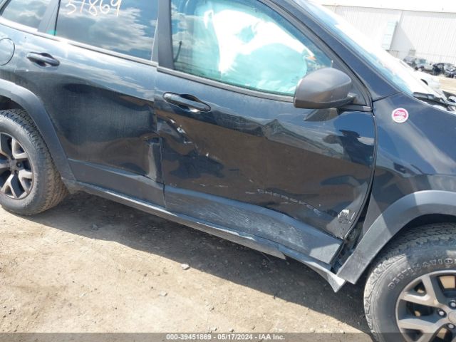 1C4PJMBS8GW168476 Jeep Cherokee Trailhawk