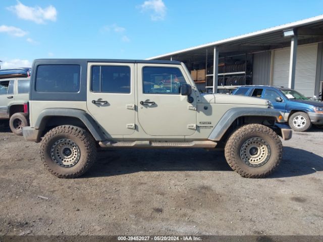 1C4BJWDG1HL573872 Jeep Wrangler Unlimited Sport 4x4