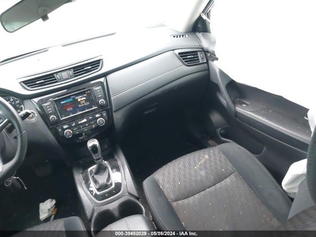 Nissan ROGUE SV 2019 5N1AT2MV8KC768769 Image 5
