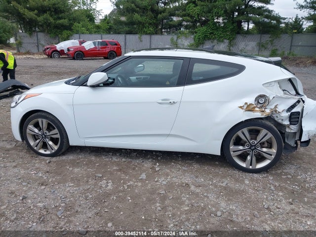 Hyundai Veloster Value Edition 2017 KMHTC6AD7HU321333 Image 14