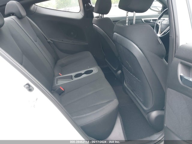 Hyundai Veloster Value Edition 2017 KMHTC6AD7HU321333 Image 8