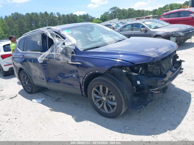 3VV2B7AX6NM084371 auction archive image