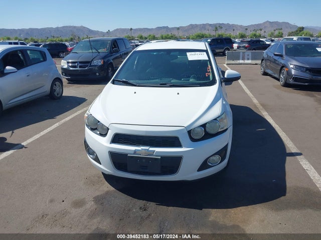 Chevrolet Sonic Ltz Auto 2015 1G1JE5SB5F4210637 Image 12