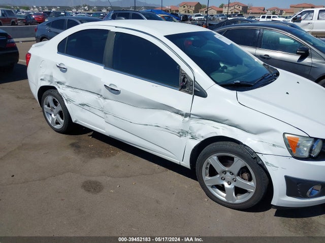 Chevrolet Sonic Ltz Auto 2015 1G1JE5SB5F4210637 Image 6