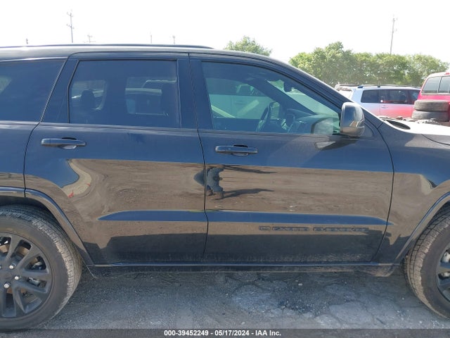 1C4RJEAG6NC127323 Jeep Grand Cherokee Wk Laredo X 4x2