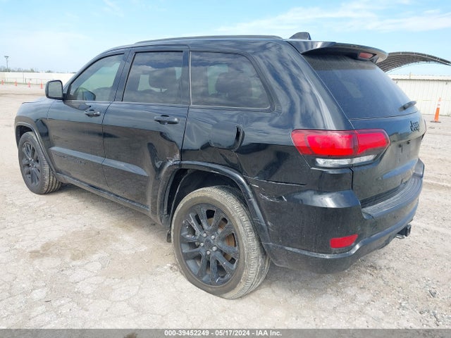 1C4RJEAG6NC127323 Jeep Grand Cherokee Wk Laredo X 4x2