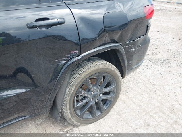1C4RJEAG6NC127323 Jeep Grand Cherokee Wk Laredo X 4x2