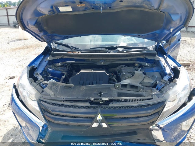 Mitsubishi Eclipse Cross Le 2019 JA4AT4AA6KZ046354 Image 10