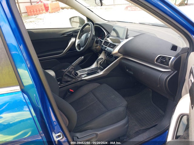 JA4AT4AA6KZ046354 Mitsubishi Eclipse Cross Le