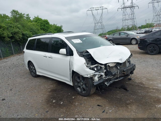 Toyota Sienna Se Premium 8 Passenger 2015 5TDXK3DC5FS619388 главное изображение