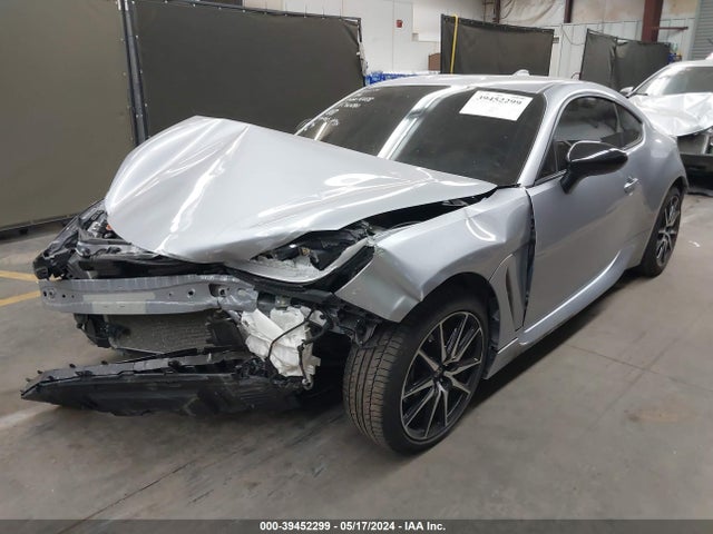 Toyota GR86 2023 JF1ZNBB1XP9760880 Image 2
