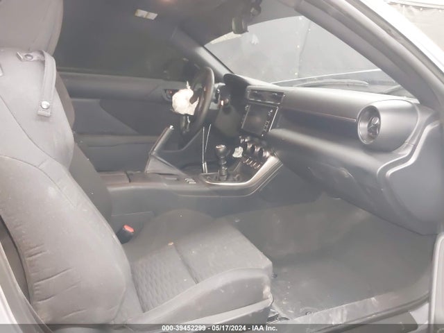 Toyota GR86 2023 JF1ZNBB1XP9760880 Image 5