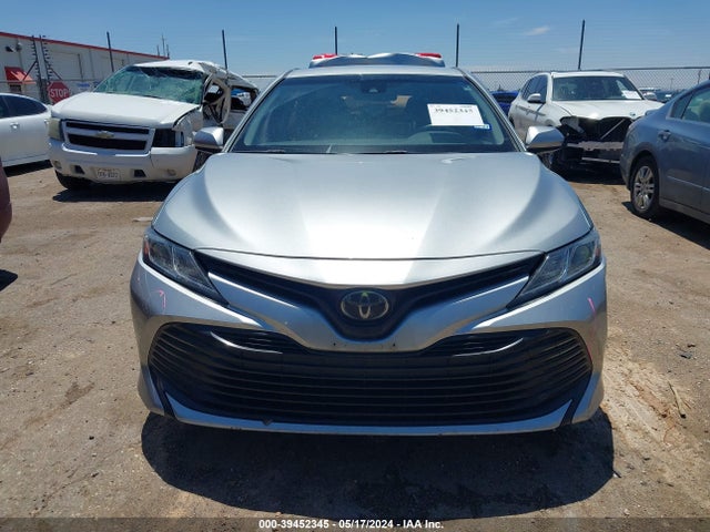 Toyota CAMRY LE 2018 JTNB11HK4J3048517 Image 12