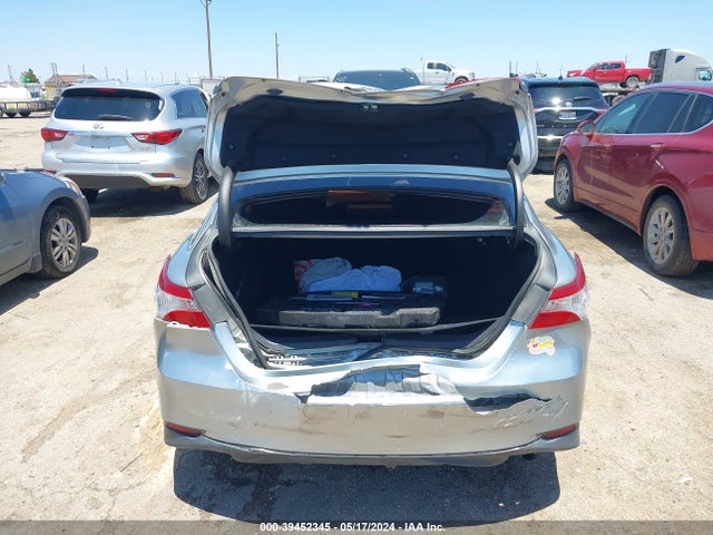 Toyota CAMRY LE 2018 JTNB11HK4J3048517 Image 16