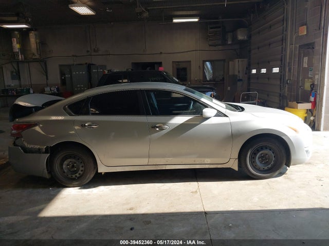 Nissan Altima 2.5 S 2015 1N4AL3AP8FC232416 Image 13
