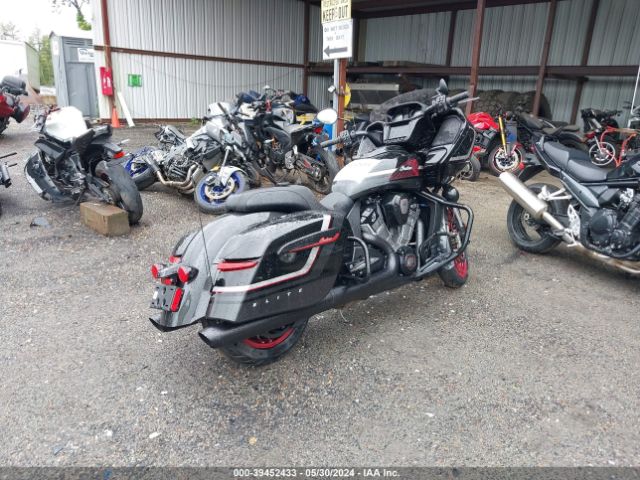 2024 INDIAN MOTORCYCLE CO. CHALLENGER 56KLCERR9R3425631 Photo 3