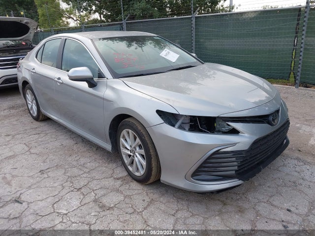 Toyota CAMRY LE 2024 4T1C11AK0RU206758 Image 1