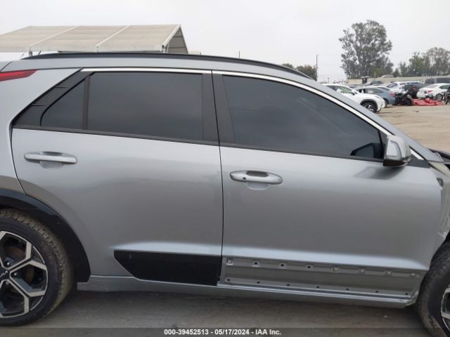 KNDCR3LE1P5031489 KIA Niro Ex Touring