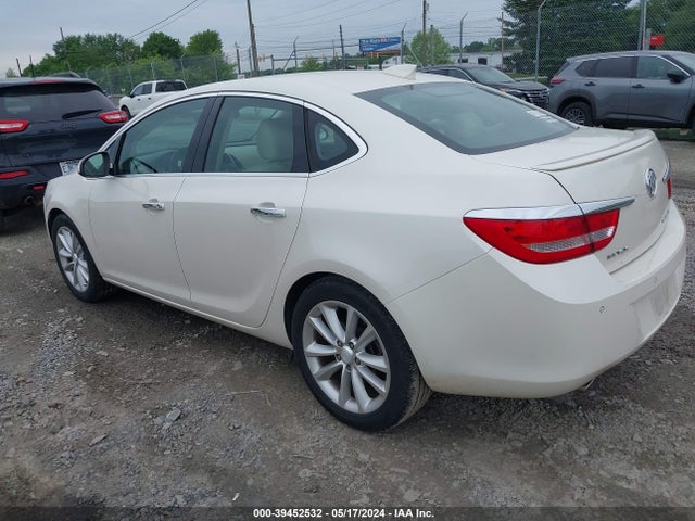 1G4PS5SK1G4105889 Buick Verano Leather Group