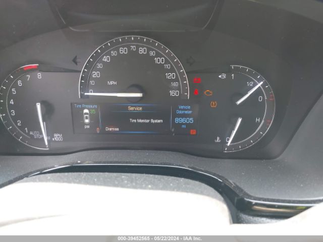 1GYKNCRS0JZ121375 Cadillac XT5 LUXURY