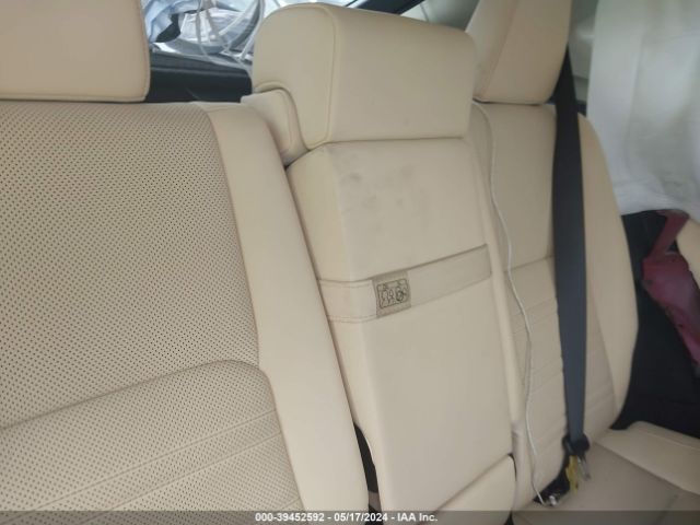 JTJBJRBZ9J2082352 Lexus NX 300H