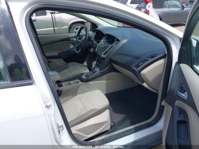 Ford FOCUS SE 2014 1FADP3K28EL157719 Image 5
