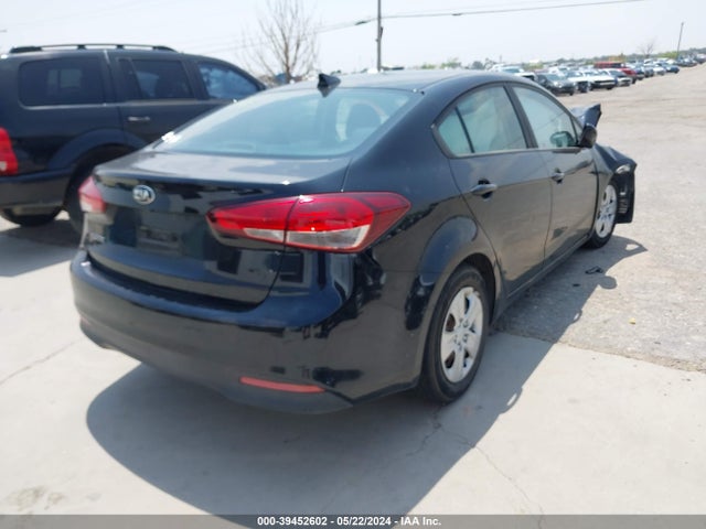 KIA FORTE LX 2018 3KPFL4A79JE176638 Image 4