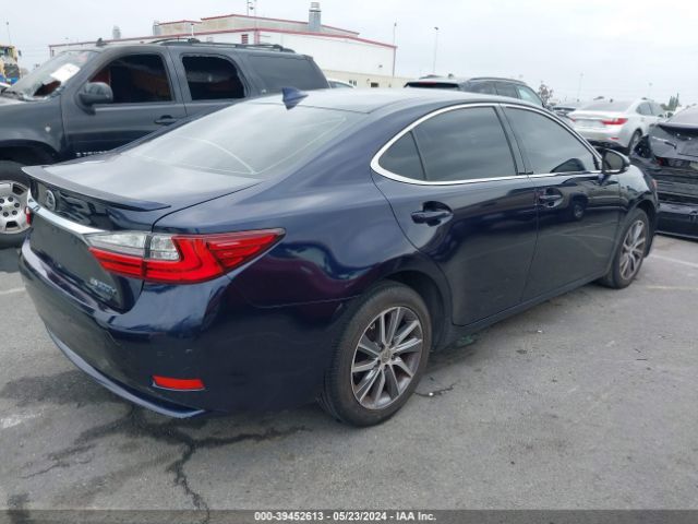 JTHBW1GG0G2117171 Lexus ES 300H