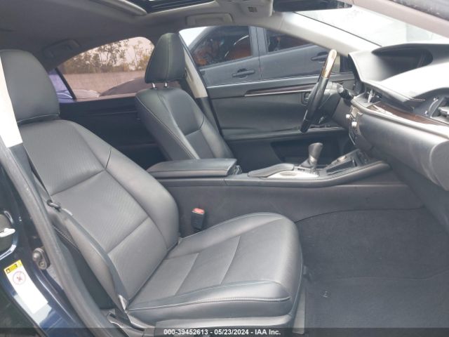 JTHBW1GG0G2117171 Lexus ES 300H