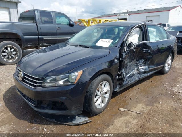 1VWAT7A39HC007260 Volkswagen Passat 1.8t S