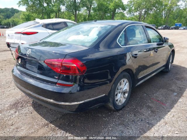 1VWAT7A39HC007260 Volkswagen Passat 1.8t S