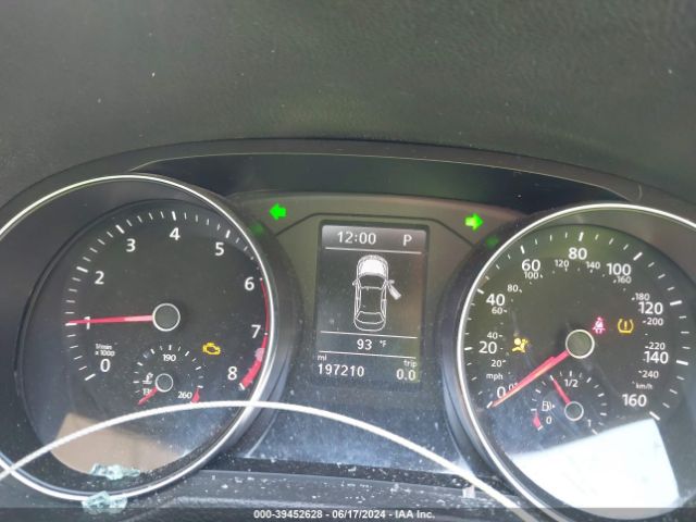 1VWAT7A39HC007260 Volkswagen Passat 1.8t S
