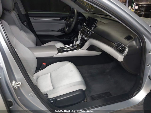 Honda ACCORD LX 2019 1HGCV1F1XKA146215 Image 5