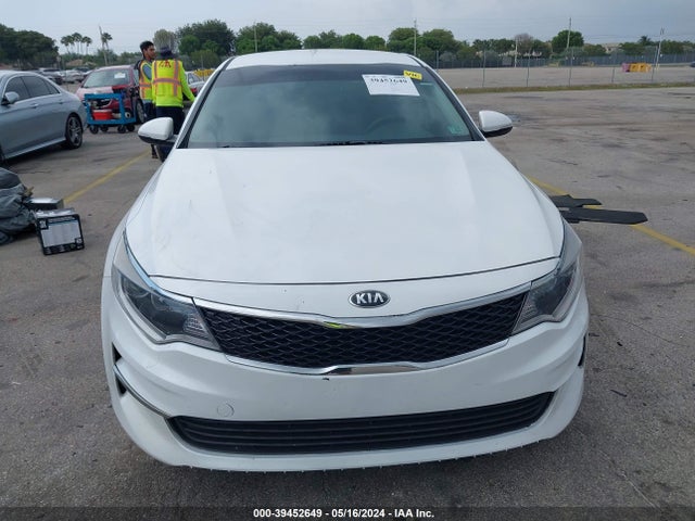 KIA Optima Lx 2018 5XXGT4L32JG179998 Image 12