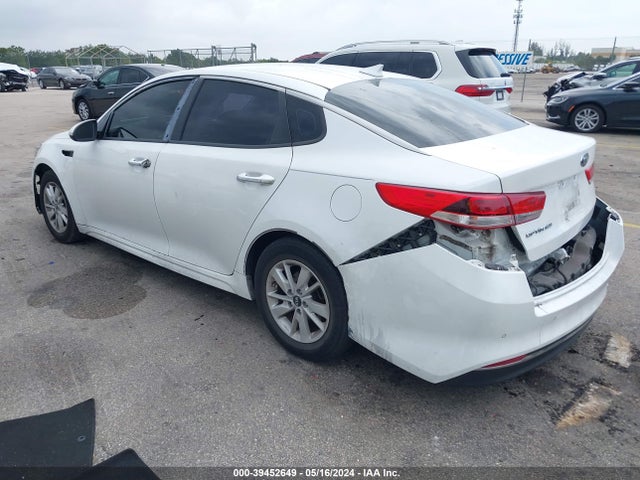 KIA Optima Lx 2018 5XXGT4L32JG179998 Image 3