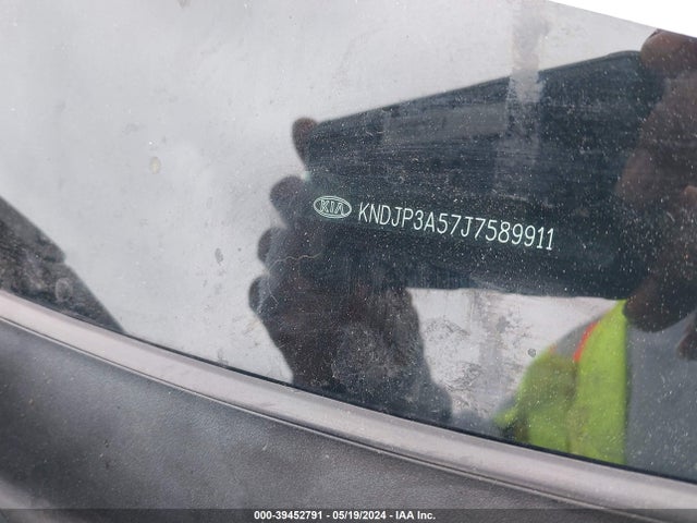 KIA SOUL + 2018 KNDJP3A57J7589911 Image 9