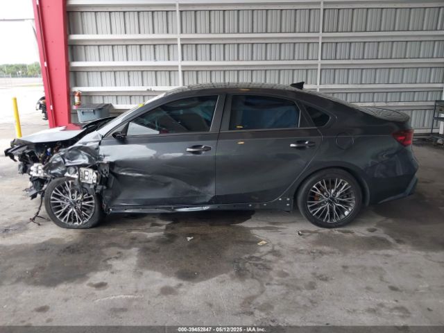 3KPF54AD4NE444761 KIA Forte Gt-line