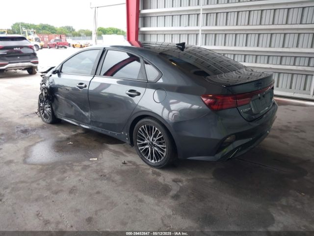 3KPF54AD4NE444761 KIA Forte Gt-line