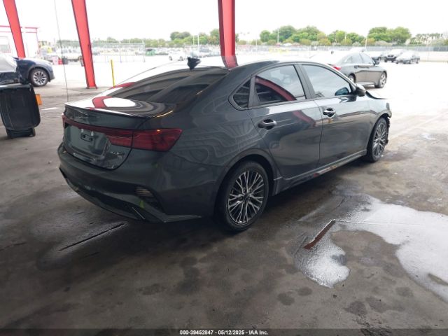3KPF54AD4NE444761 KIA Forte Gt-line