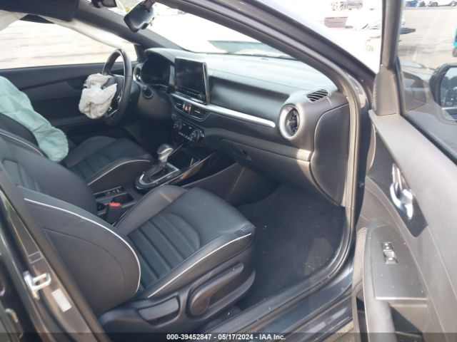 3KPF54AD4NE444761 KIA Forte Gt-line
