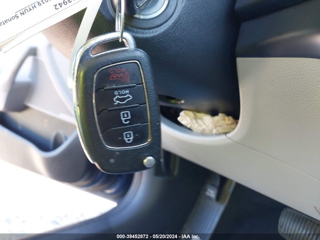 Hyundai SONATA SE 2019 5NPE24AF0KH806176 Image 11