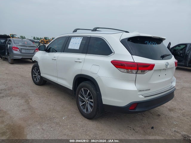 Toyota Highlander Xle 2019 5TDJZRFH6KS733424 Image 3
