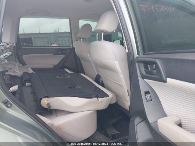 JF2SJABC7HH427127 Subaru Forester 2.5i