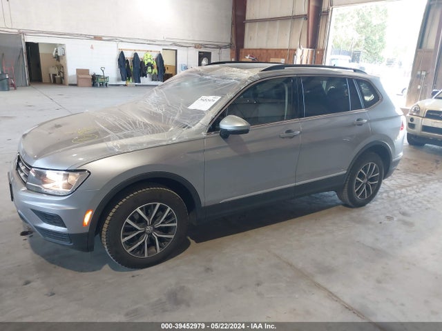3VV2B7AX5LM073519 Volkswagen Tiguan 2.0t Se/2.0t Se R-line Black/2.0t Sel