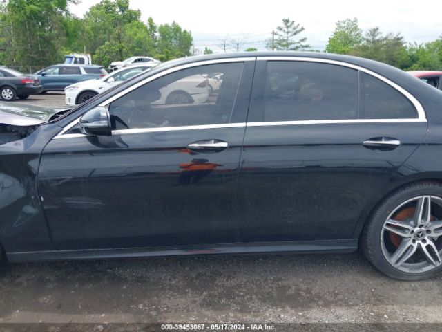 WDDZF4KB3JA469046 Mercedes-Benz E 300 4matic