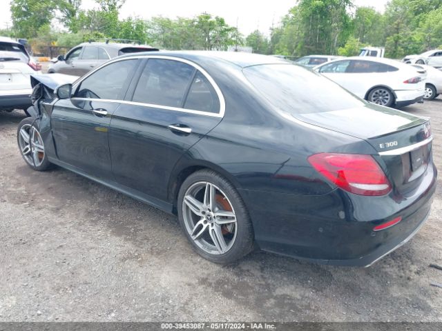 WDDZF4KB3JA469046 Mercedes-Benz E 300 4matic