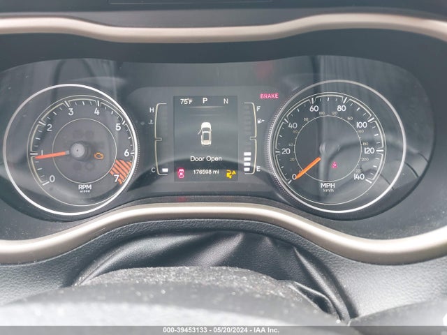 Jeep Cherokee Latitude Altitude 2015 1C4PJLCB1FW723064 Image 7