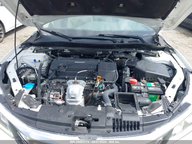Honda ACCORD EX 2017 1HGCR2F72HA150864 Image 10