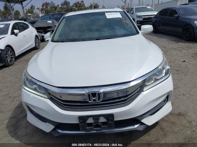Honda ACCORD EX 2017 1HGCR2F72HA150864 Image 12